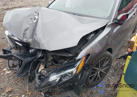 2023 Toyota Camry Se из США, поврежденный, VIN 4T1G11AK8PU727399